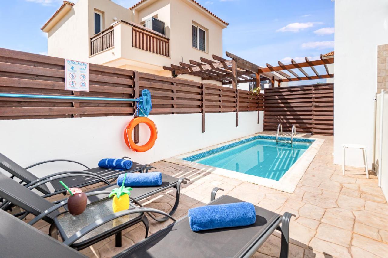 Villa Rosedale By Ezoria Villas ไอยานาปา ภายนอก รูปภาพ