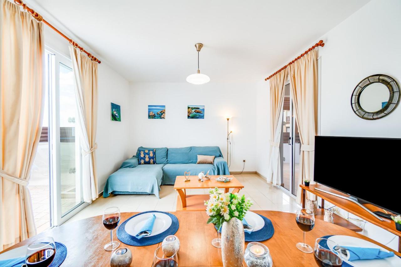 Villa Rosedale By Ezoria Villas ไอยานาปา ภายนอก รูปภาพ